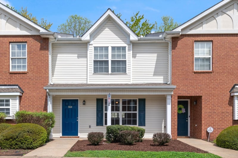 304 Arapaho Dr, Murfreesboro, TN 37128