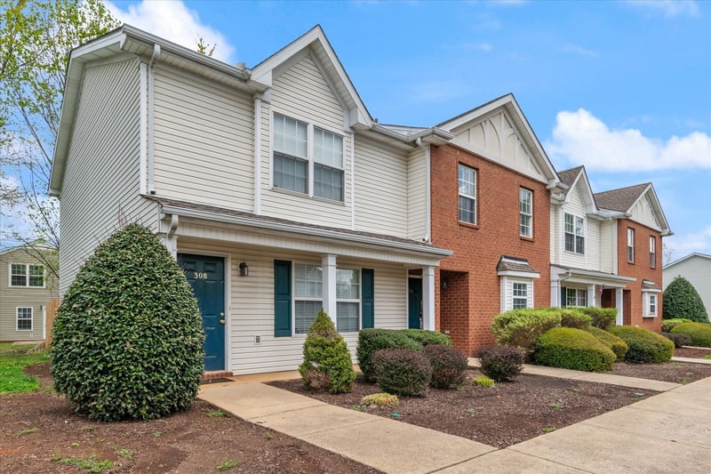 304 Arapaho Dr, Murfreesboro, TN 37128