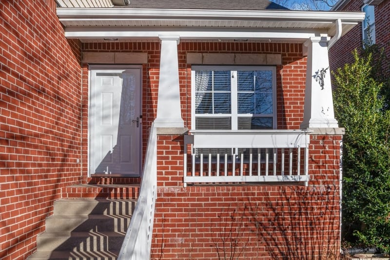 7020 Bridgeport Dr, Nashville, TN 37221