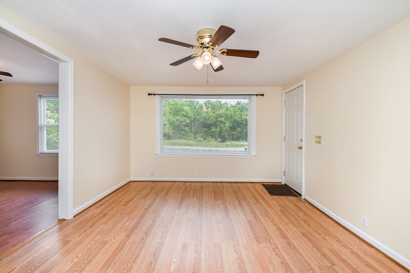 946 Youngs Ln, Nashville, TN 37207