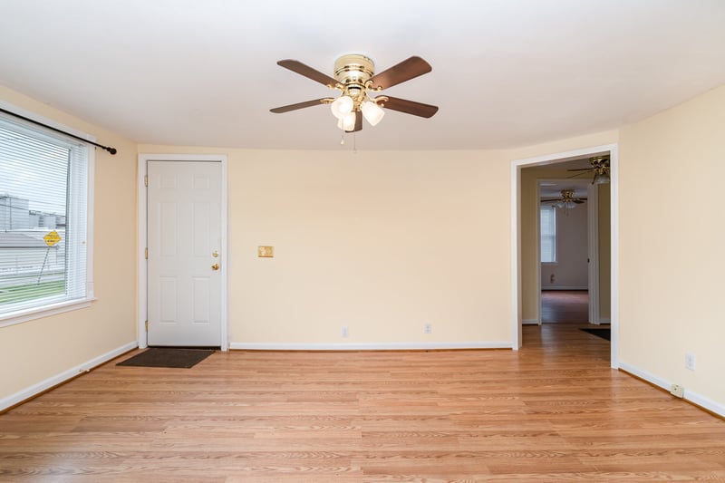 946 Youngs Ln, Nashville, TN 37207