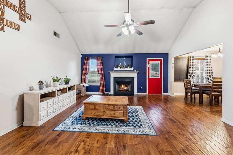 699 Puckett Rd, Watertown, TN 37184