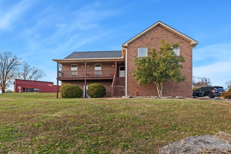 699 Puckett Rd, Watertown, TN 37184