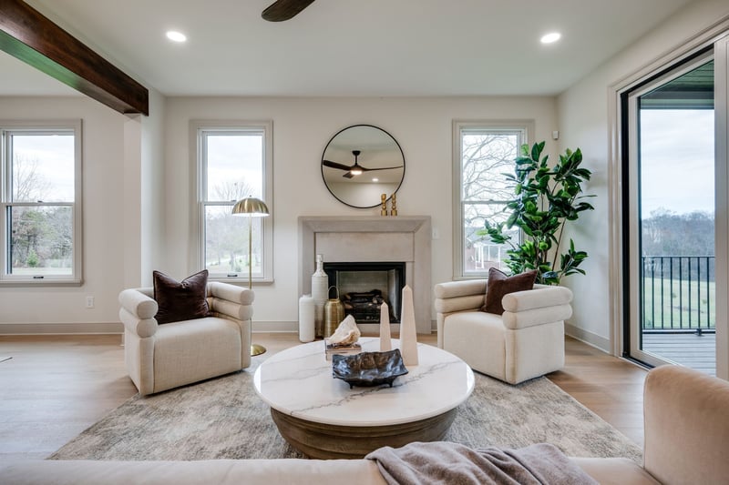 924 Hafner Rd, Charlotte, TN 37036