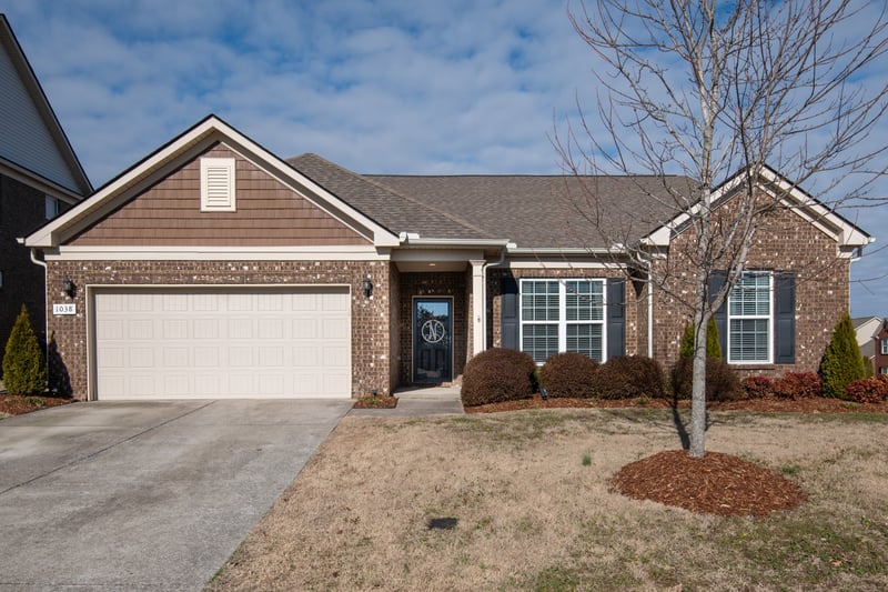 1038 Abberley Cir, Hendersonville, TN 37075