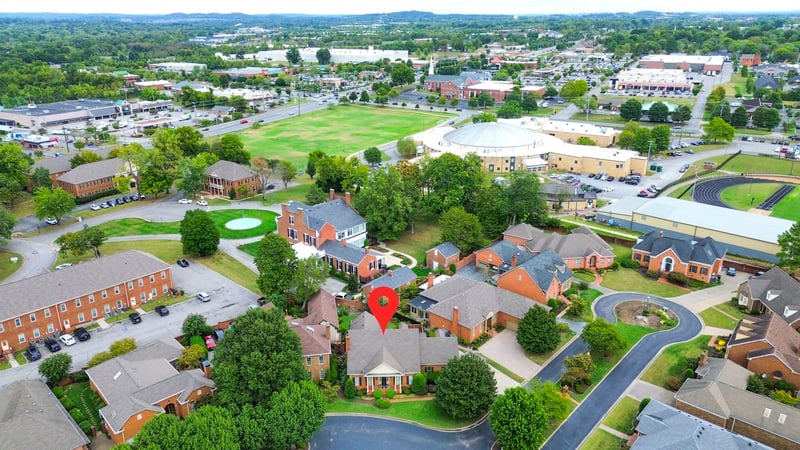 101 Carriage Ln, Hendersonville, TN 37075