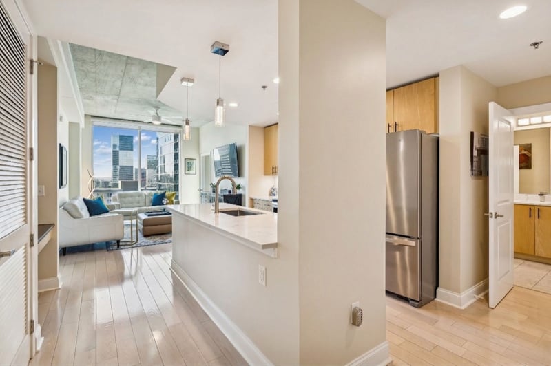 415 Church St #2212, Nashville, TN 37219