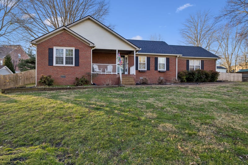 2841 Pedigo Pl, Thompsons Station, TN 37179