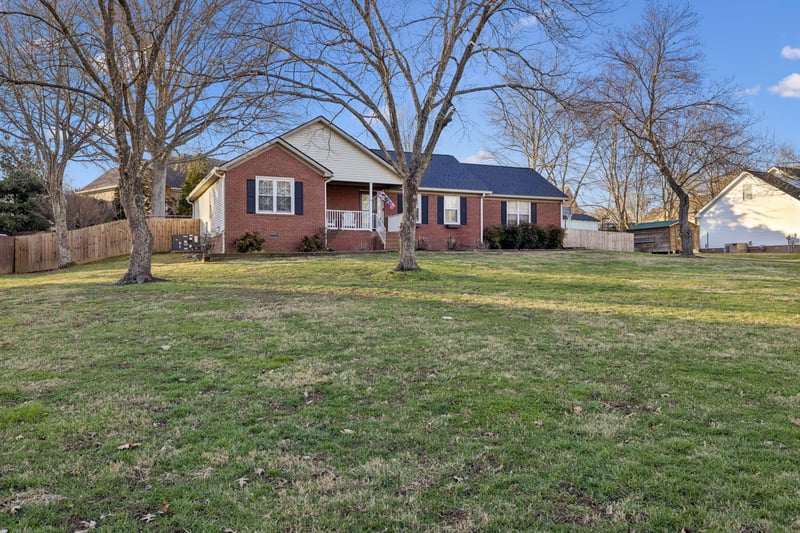 2841 Pedigo Pl, Thompsons Station, TN 37179