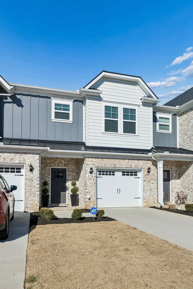 5734 Cloverwood Dr, Rockvale, TN 37153