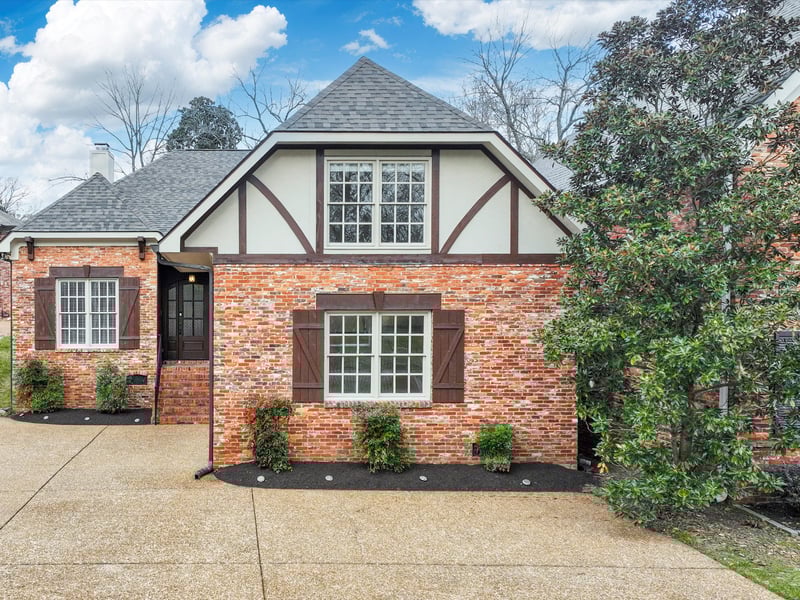 5906 Old Harding Pike, Nashville, TN 37205