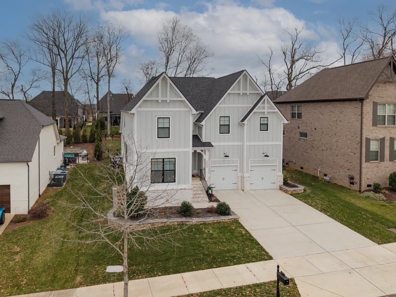 2604 Bramblewood Ln, Thompsons Station, TN 37179