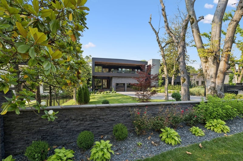 3916 Harding Pl, Nashville, TN 37215