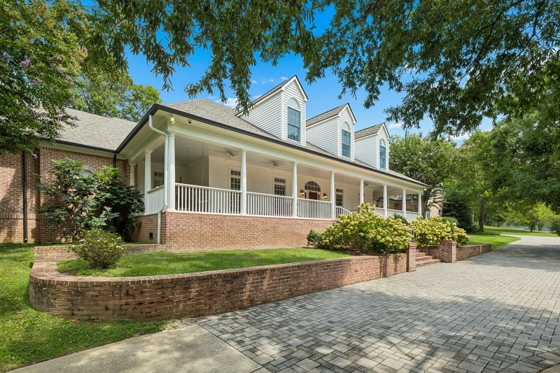 1228 Mary Helen Dr, Nashville, TN 37220