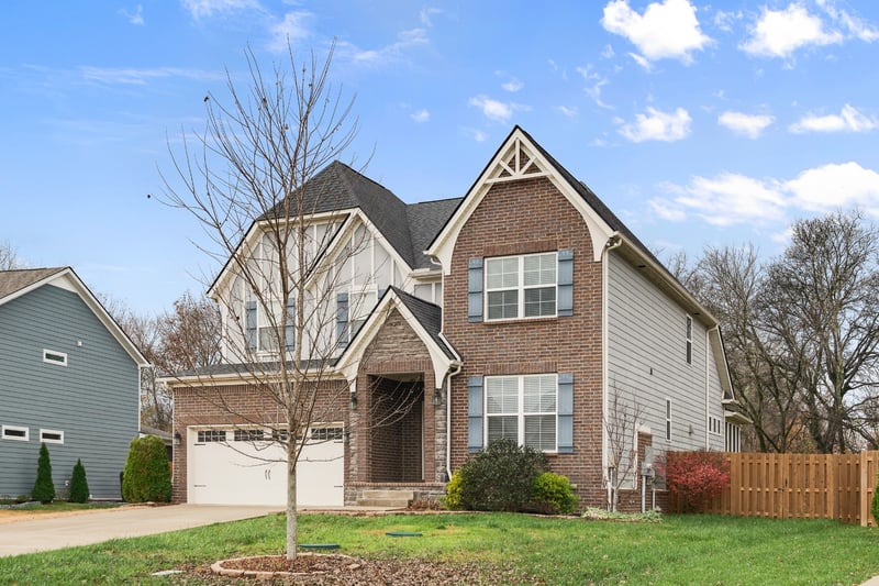 1226 Cotillion Dr, Murfreesboro, TN 37128