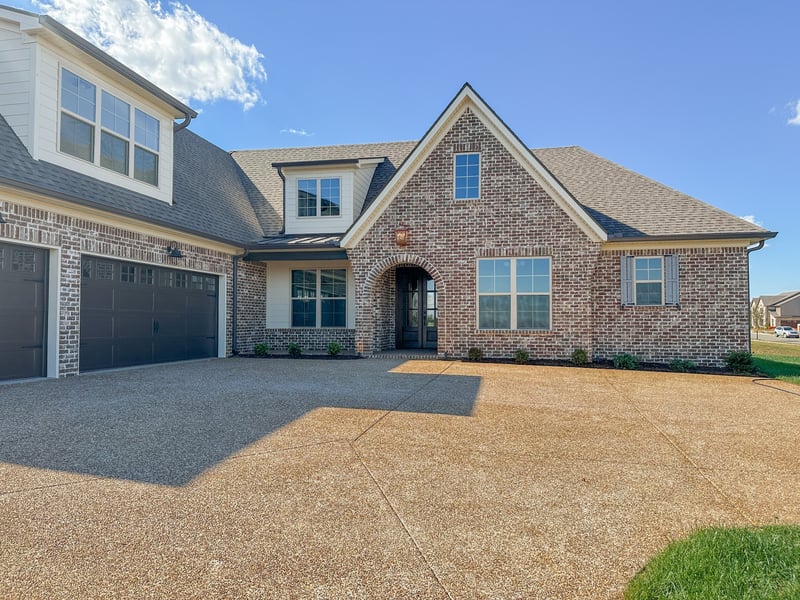 469 Bell Lake Rd, Gallatin, TN 37066