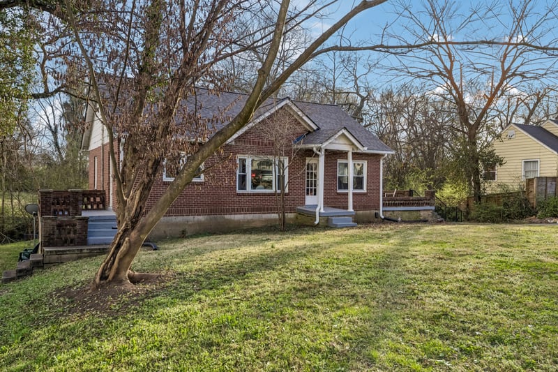 120 Dellway Dr, Nashville, TN 37207