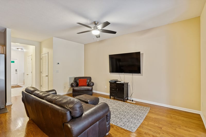 7277 Charlotte Pike #342, Nashville, TN 37209