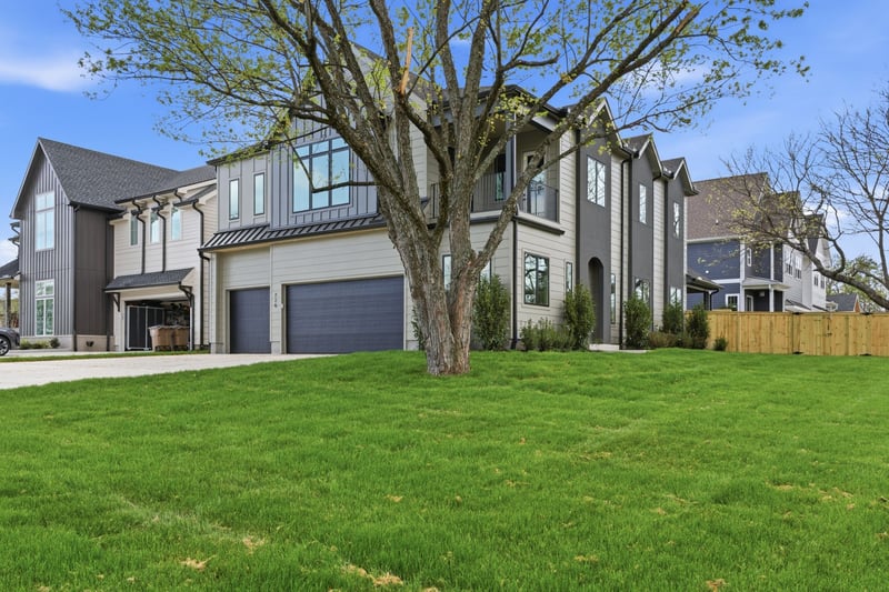 726 Newhall Dr, Nashville, TN 37206