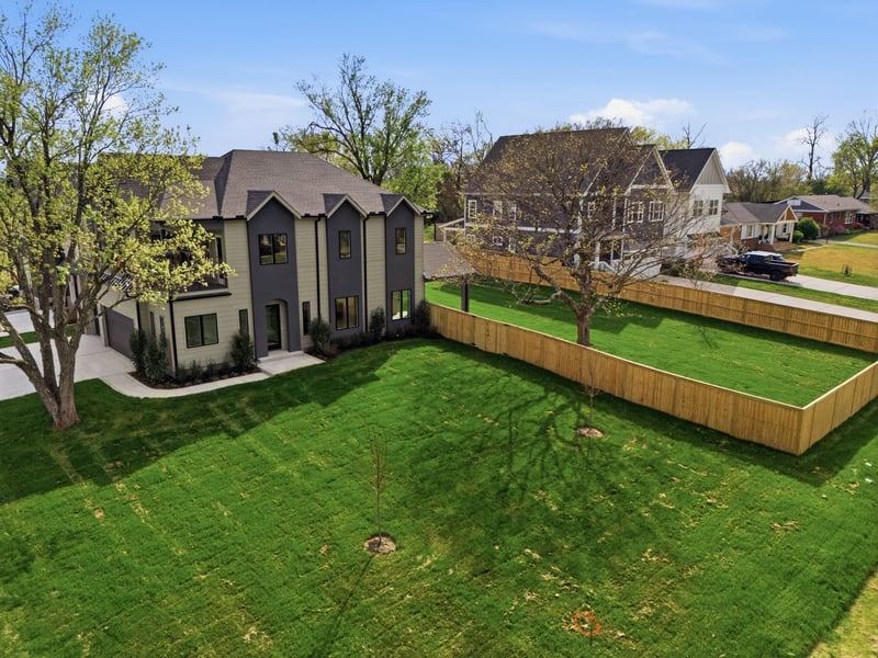 726 Newhall Dr, Nashville, TN 37206