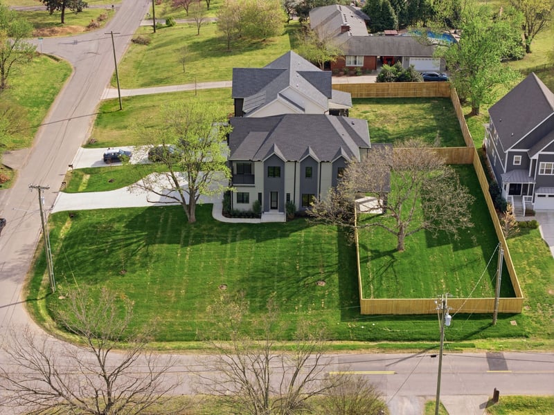 726 Newhall Dr, Nashville, TN 37206