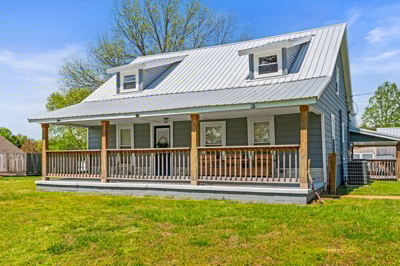 2470 Hinton Rd, Clarksville, TN 37043