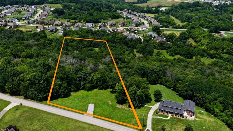 2015 Artesian Dr, Nolensville, TN 37135