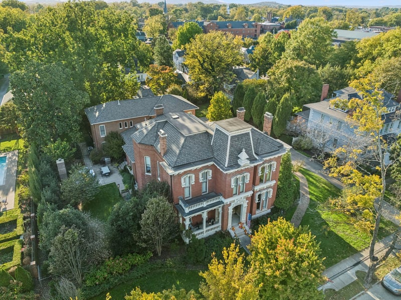 214 3rd Ave, Franklin, TN 37064