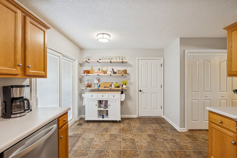 1030 Heatherwood Rd, Pleasant View, TN 37146