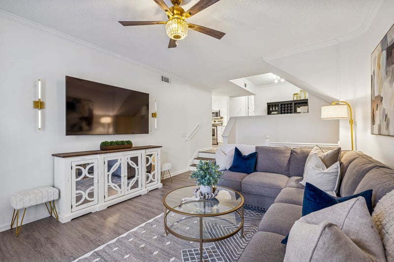 2045 Stokes Ln, Nashville, TN 37215