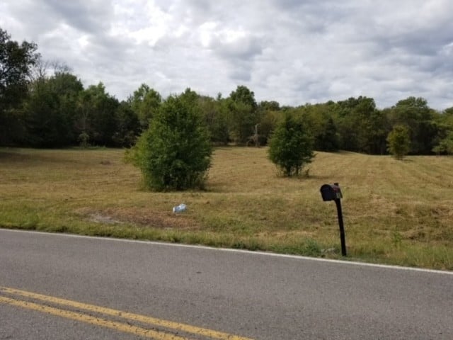 Harsh Ln, Castalian Springs, TN 37031