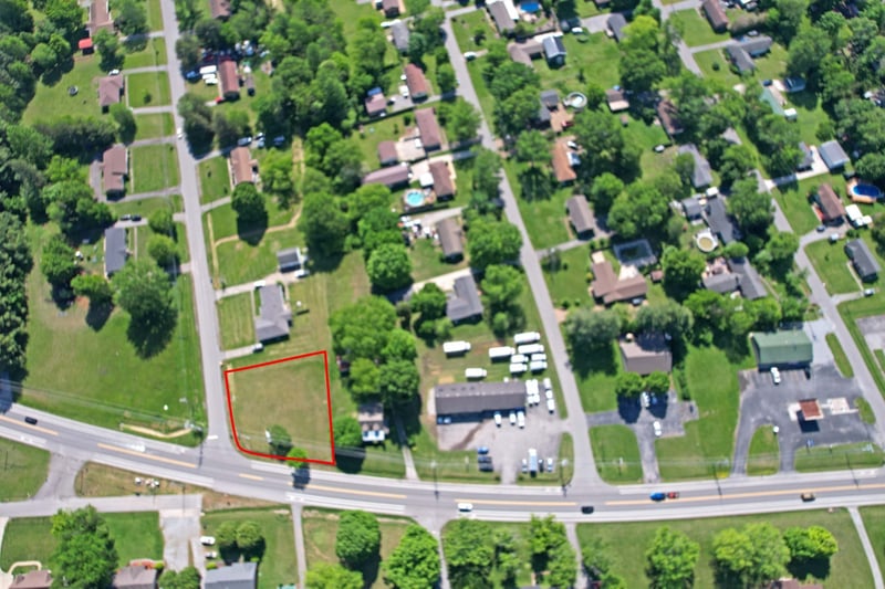 2612 Hwy 31w, White House, TN 37188