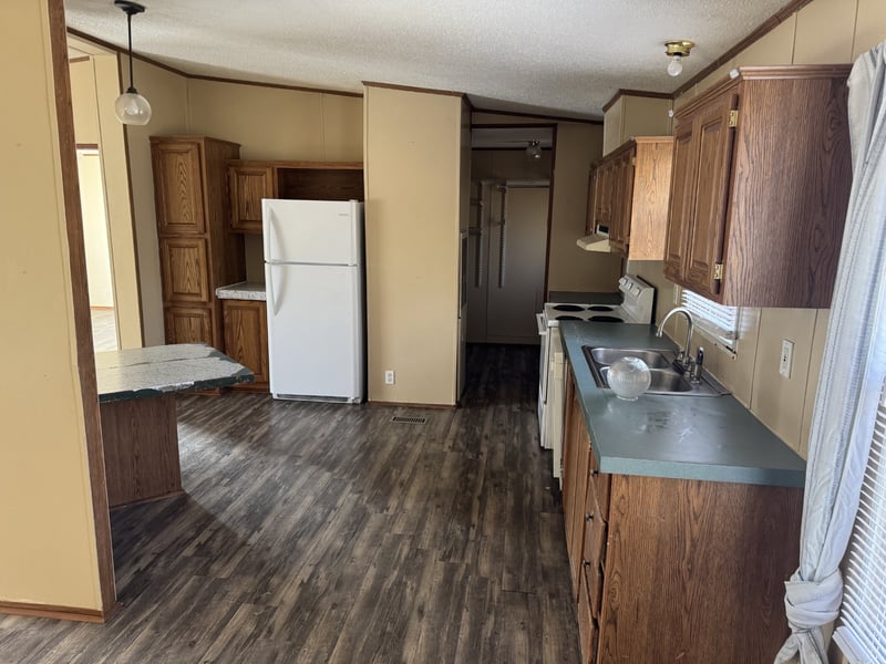 7531 Highway 100 , Bon Aqua, TN 37025