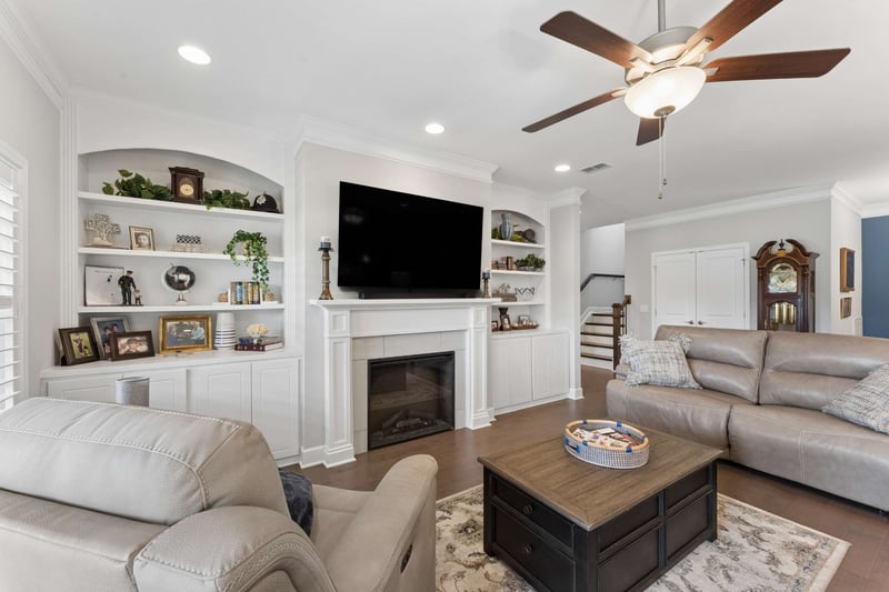 2423 Stonecenter Ln, Murfreesboro, TN 37128