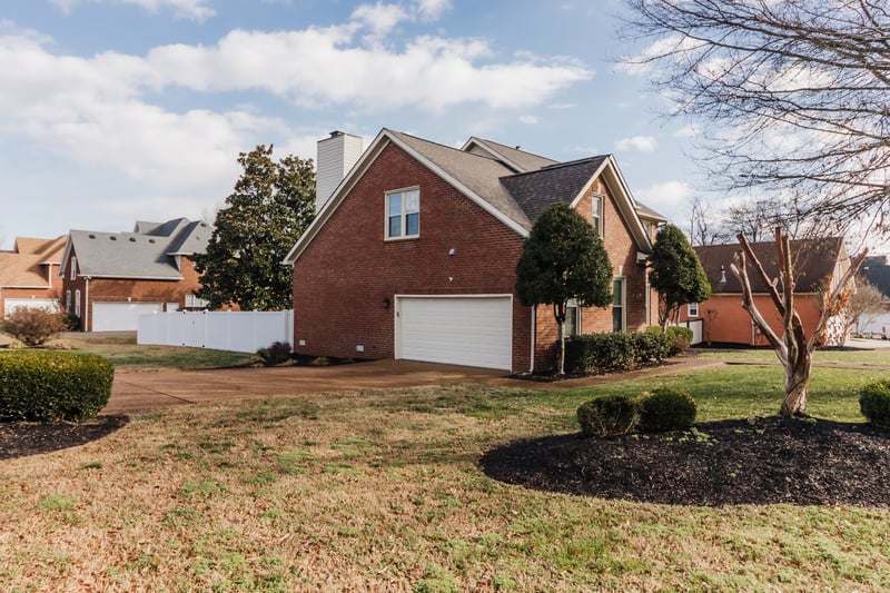 203 Savannah Rdg, Murfreesboro, TN 37127