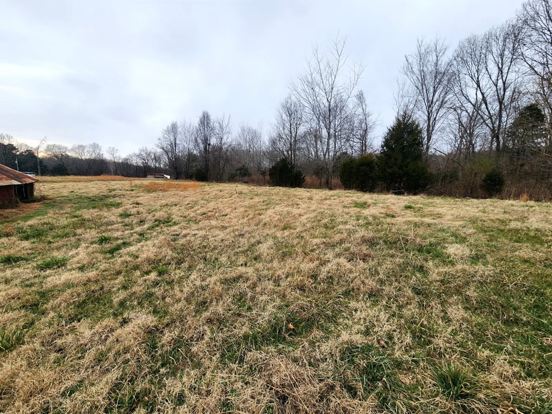 Houston Fielder Rd, Clarksville, TN 37043