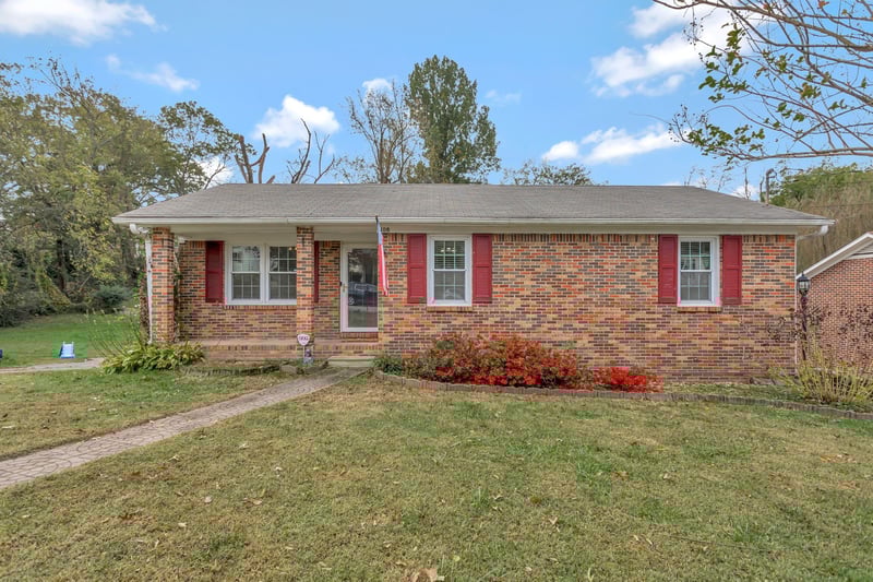 108 8th Ave, Columbia, TN 38401