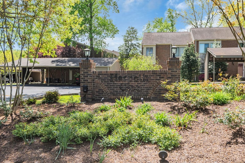 6935 Highland Park Dr, Nashville, TN 37205