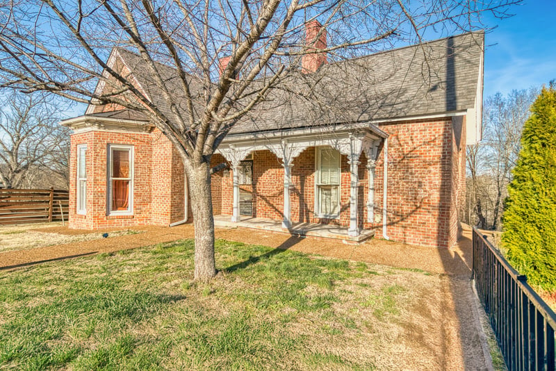 62 Main St, Springfield, TN 37172