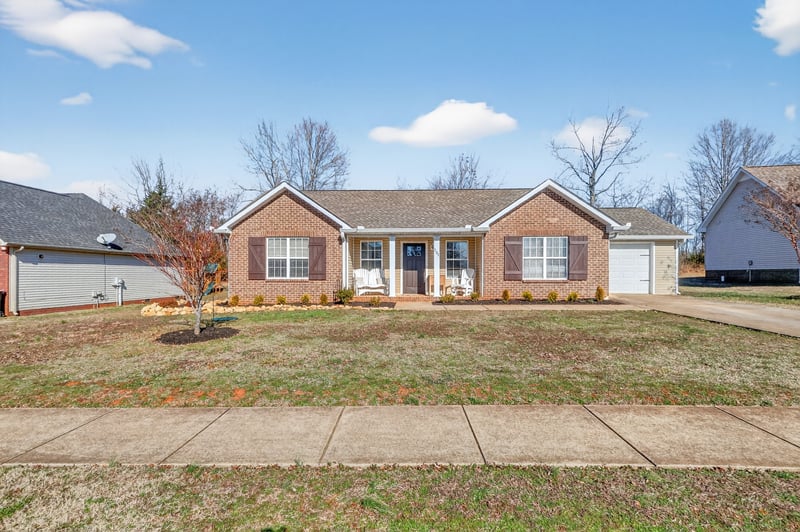 308 Preakness Cir, Pleasant View, TN 37146