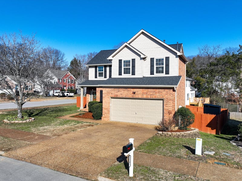 2201 Falcon Creek Dr, Franklin, TN 37067