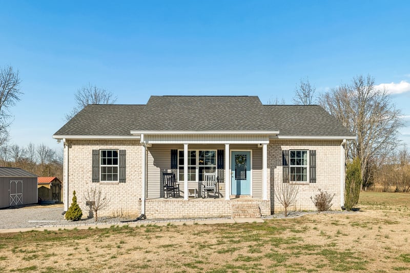 2583 W Mount Vernon Rd, Bethpage, TN 37022