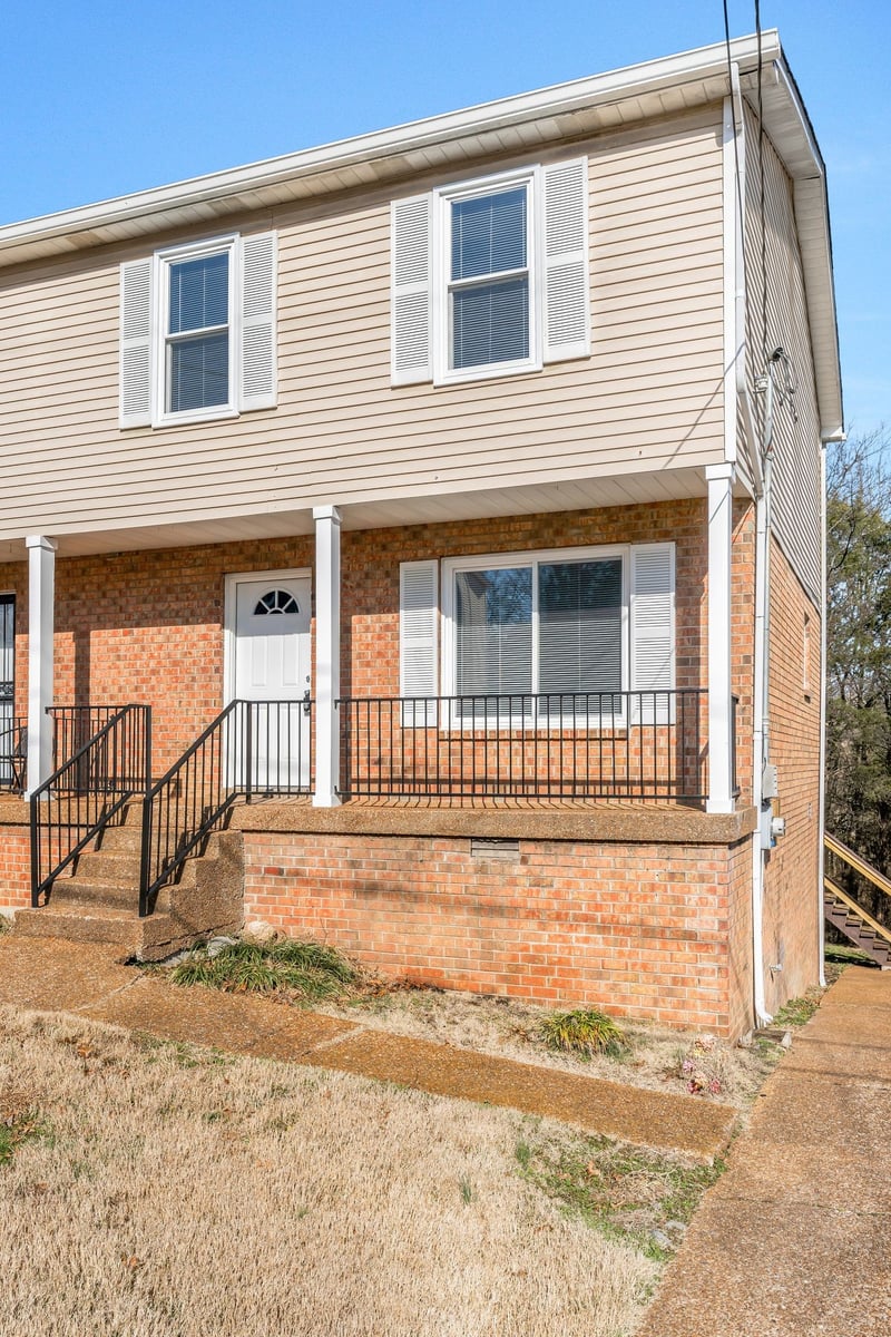 708 Flint Ridge Dr, Whites Creek, TN 37189