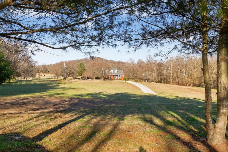 4676 Harpeth Peytonsville Rd, Thompsons Station, TN 37179