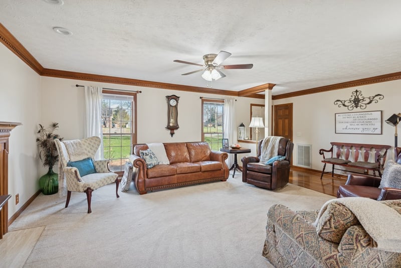 140 Paradise Dr, Hendersonville, TN 37075