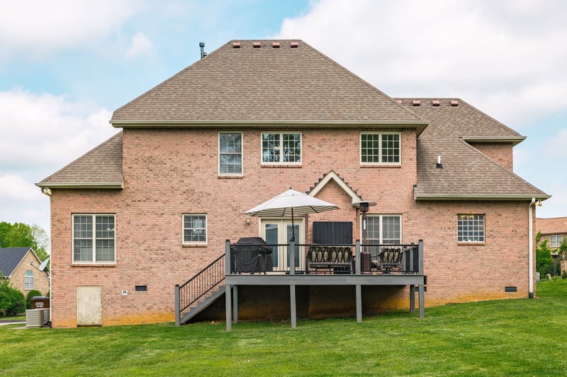1022 Tower Hill Ln, Hendersonville, TN 37075