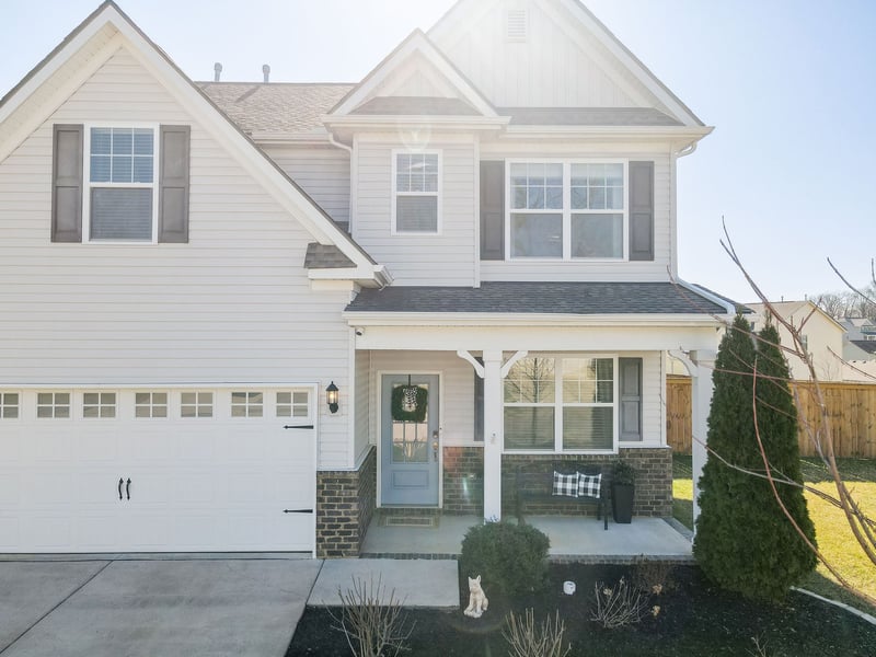 1045 Keeneland Dr, Spring Hill, TN 37174