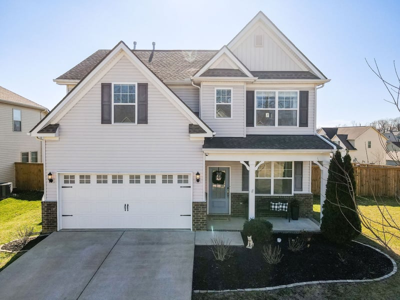 1045 Keeneland Dr, Spring Hill, TN 37174