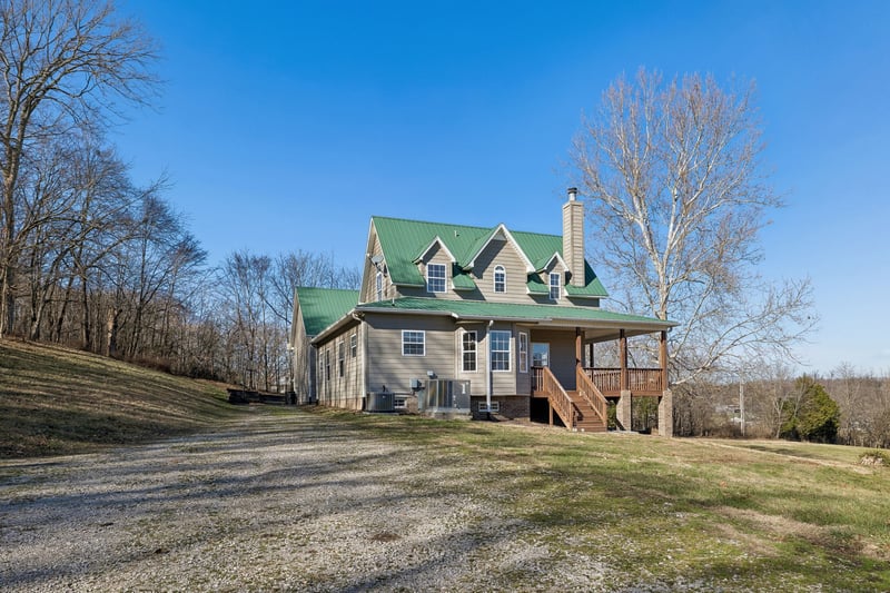 1909 Evergreen Rd, Thompsons Station, TN 37179