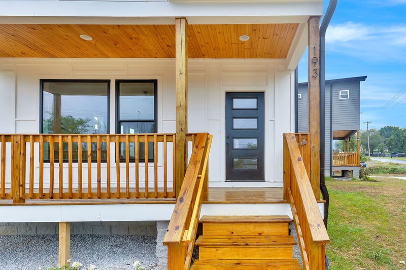 193 Paragon Mills Rd, Nashville, TN 37211